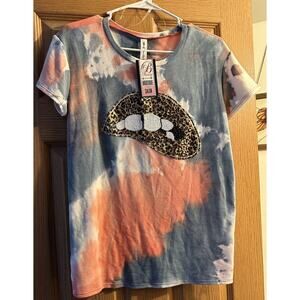 Vanilla Bay Tie Dye Sequin Lips Tee Size S NWT